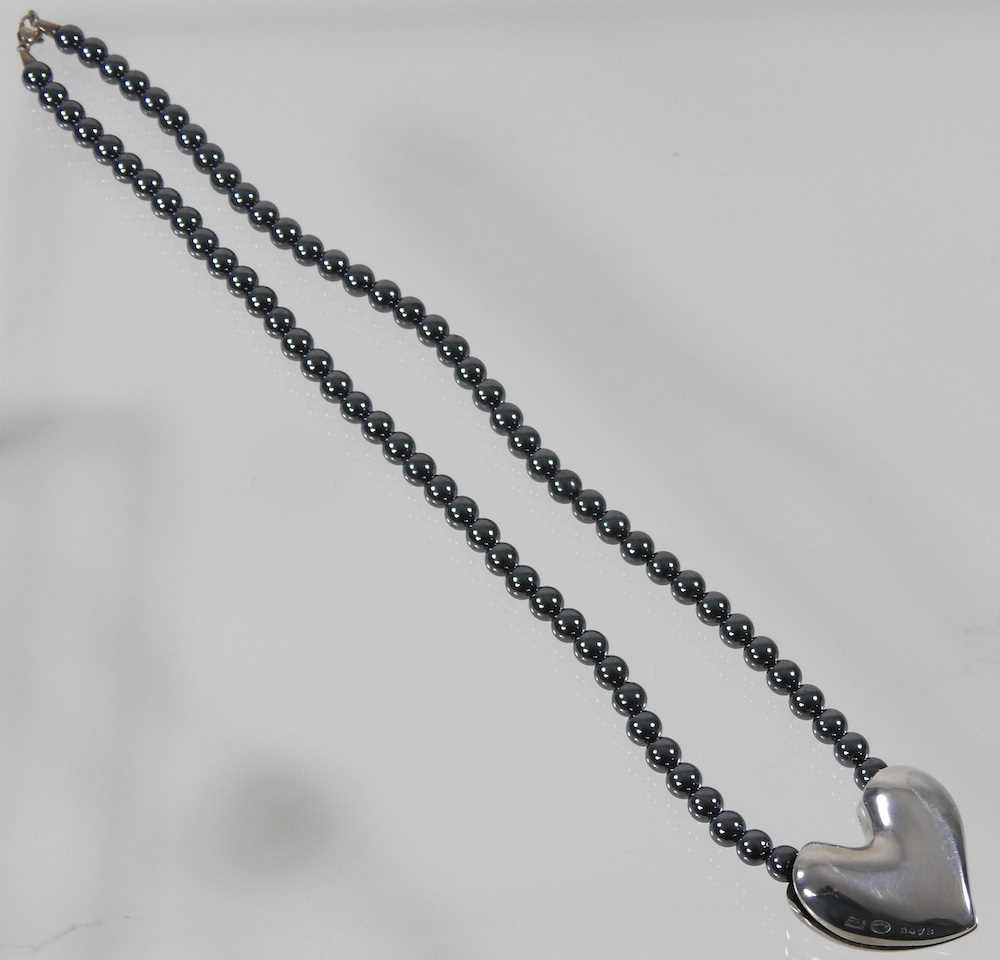 A Danish hematite bead necklace, with a removable silver heart pendant, designed by Allan Schaff for - Image 3 of 7