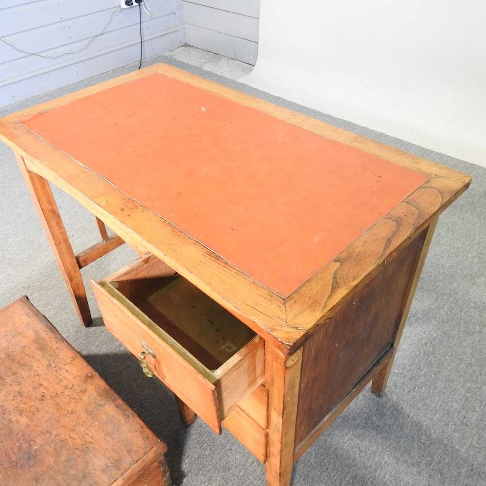 An early 20th century pedestal desk, 90cm wide, together with an antique pine box, with a hinged lid - Image 2 of 4