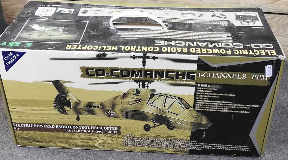 A toy radio controlled helicopter, boxed, together with a Lotus Wheel controller, boxed (2) - Image 6 of 6