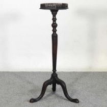 An early 20th century jardiniere stand, on a tripod base, 102cm high