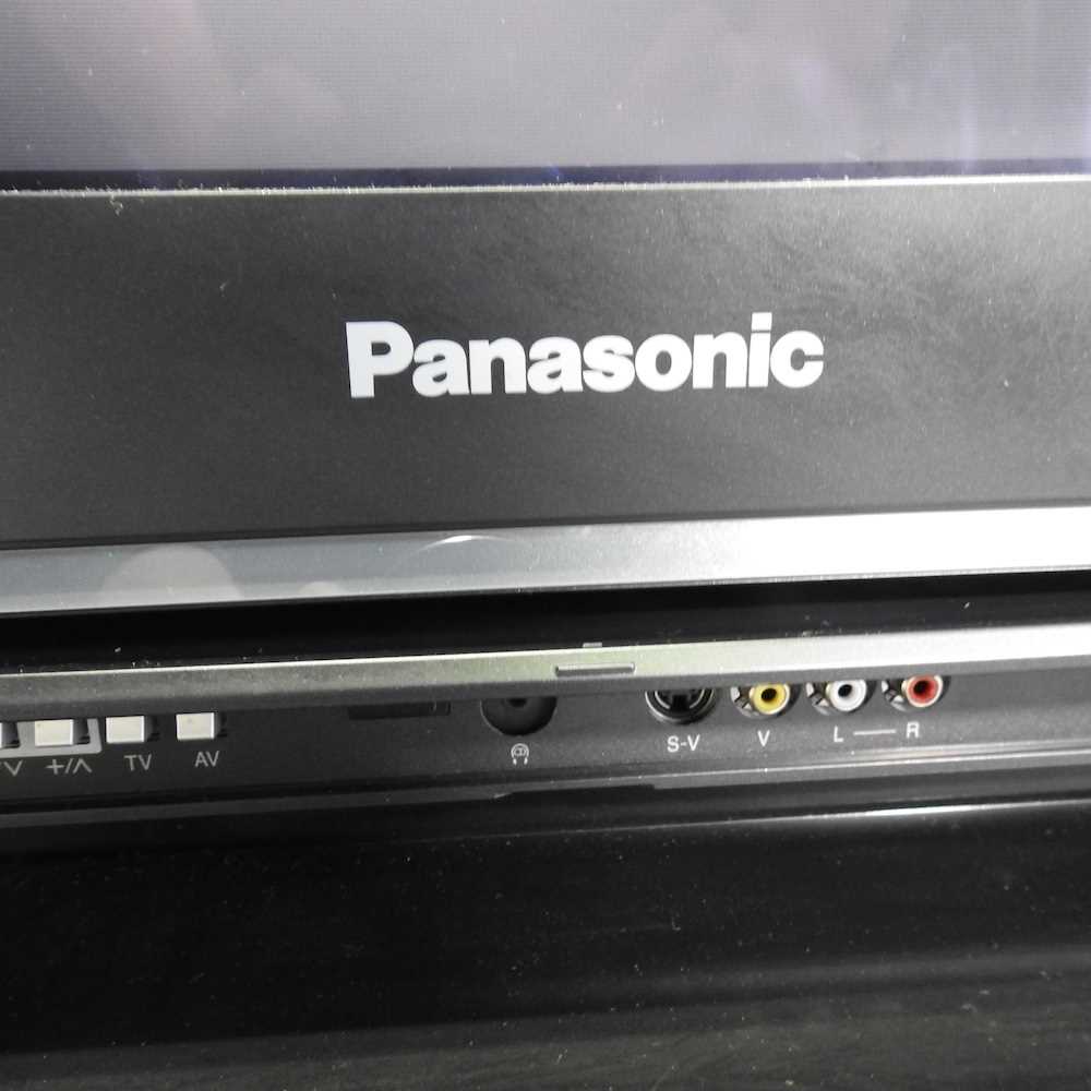 A Panasonic Viera 37 inch television, with remote control and booklet - Image 5 of 8