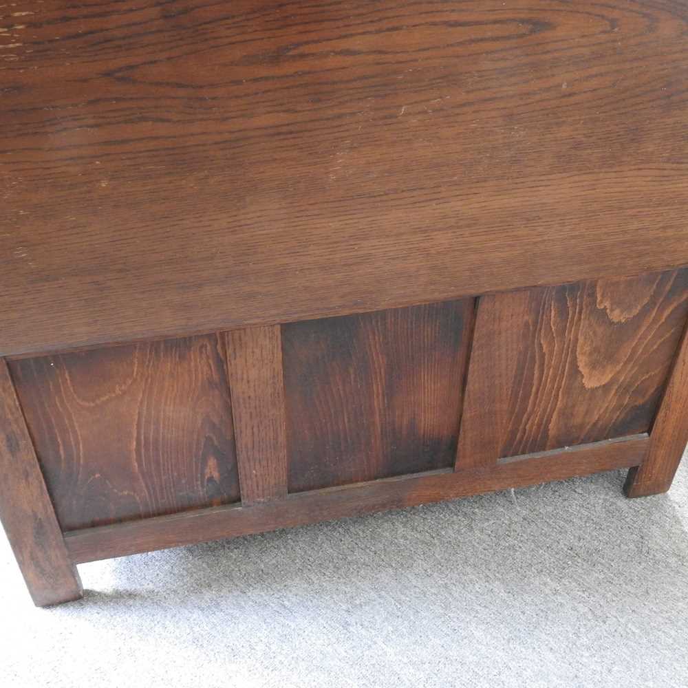 A 1920's oak blanket box, together with a 1930's oak cased granddaughter clock (2) 91w x 44d x 51h - Image 2 of 7