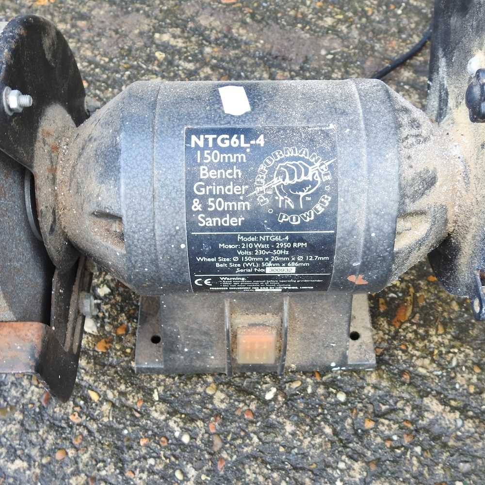 An electric bench grinder, together with a bandsaw and fretsaw (3) - Image 4 of 4