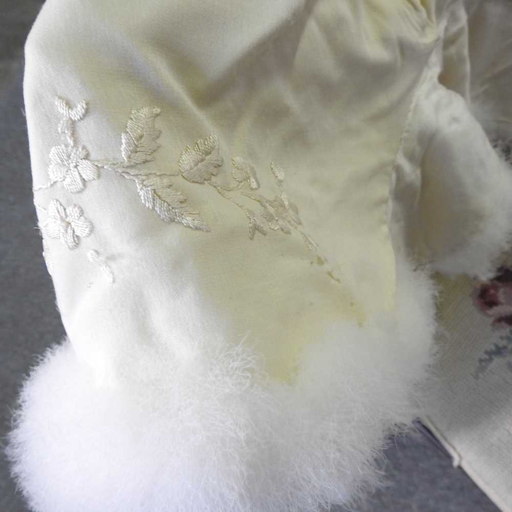 An Edwardian satin and lace wedding dress, with a lace petticoat, together with a shawl, with - Image 14 of 22