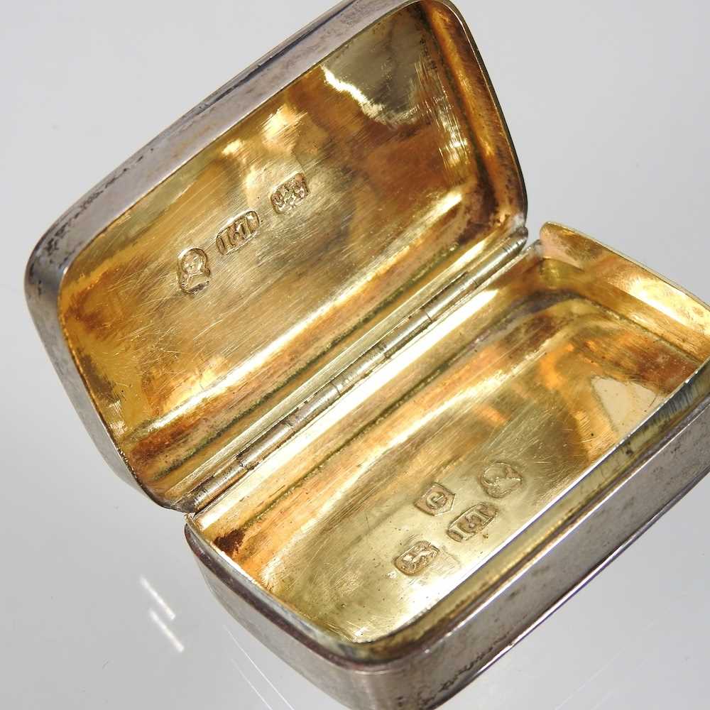 A George III silver snuff box, of hinged rectangular shape, with a gilt interior, inscribed Burn, St - Image 4 of 5