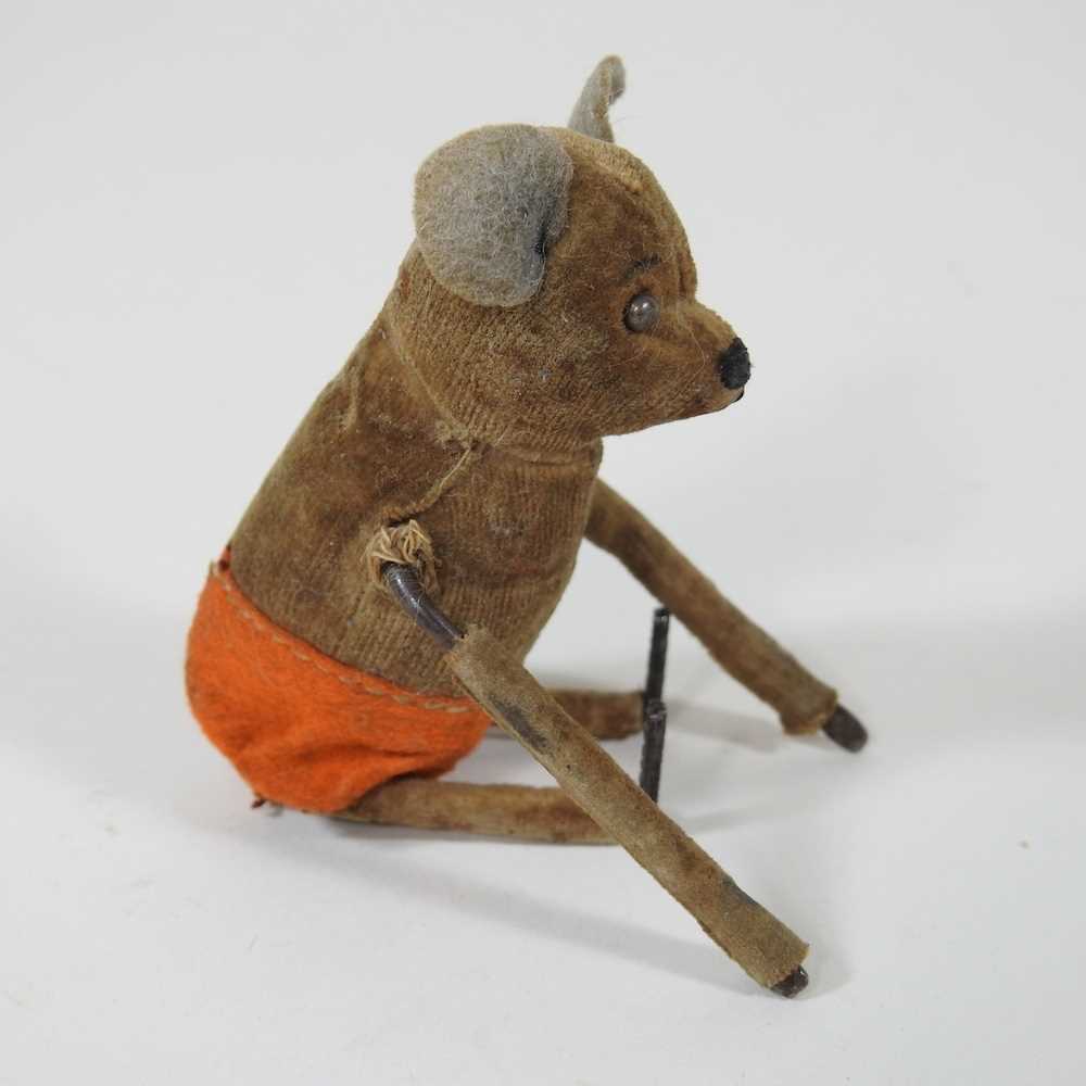 A 1930's clockwork toy mouse, probably Schuco, - Image 3 of 6