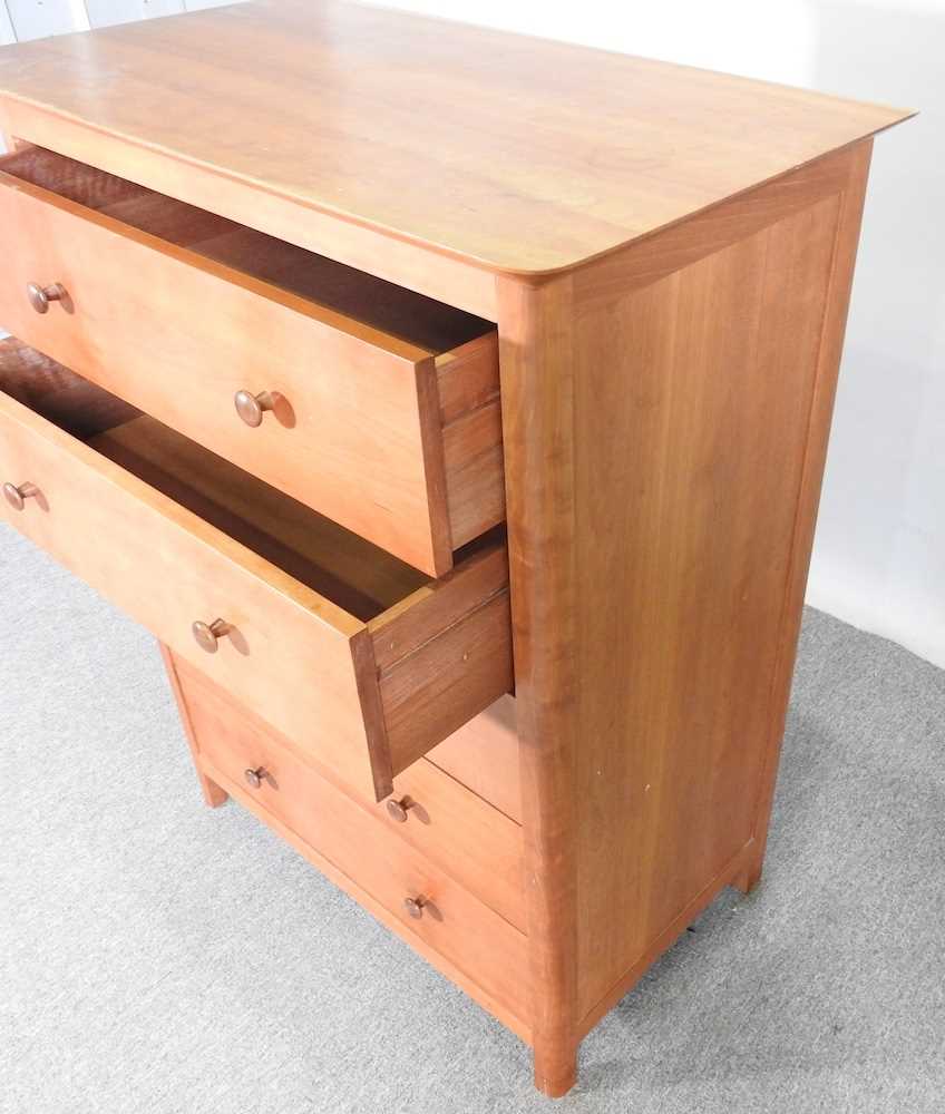 A modern beech chest, of five long drawers 89w x 52d x 115h cm - Image 4 of 4
