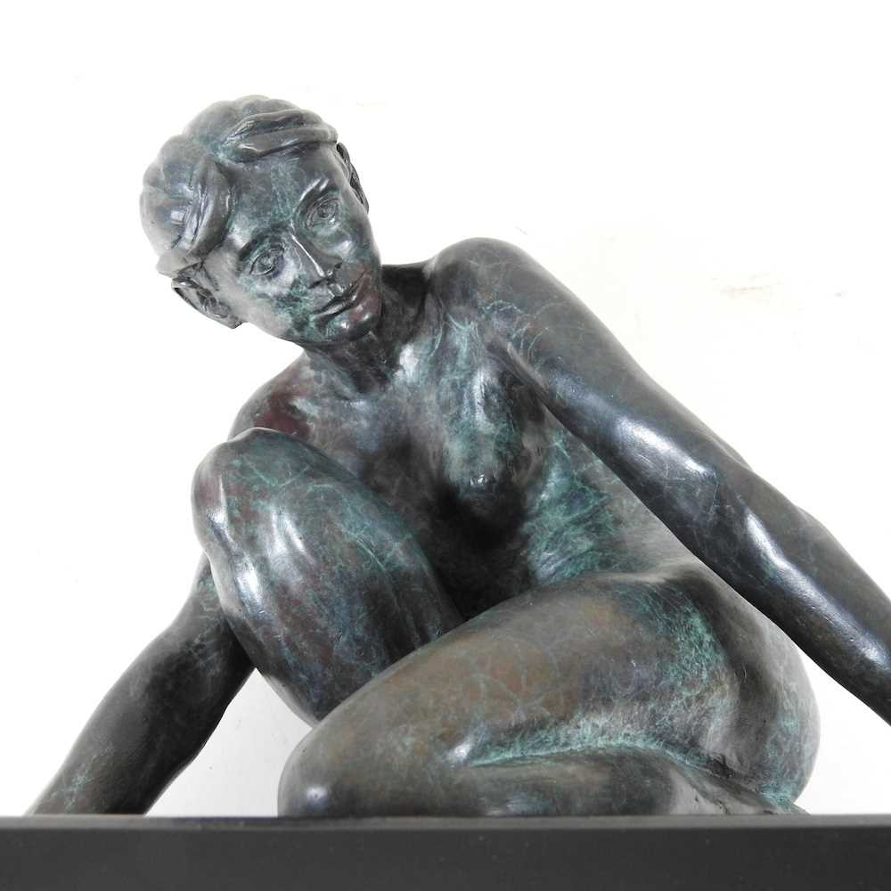 ARR Attributed to Mark Roberts, 20th century, a patinated bronze sculpture of a crouching nude, on - Image 4 of 4