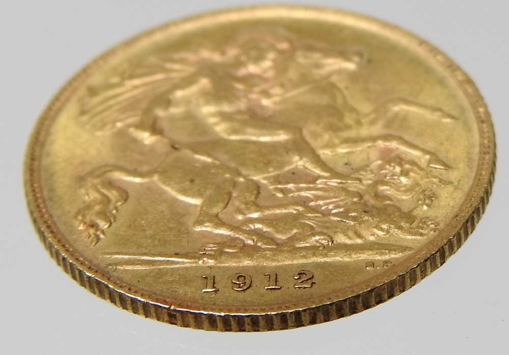 A George V half sovereign coin, dated 1912 - Image 3 of 4