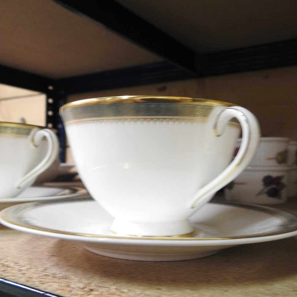 A Royal Doulton Clarendon pattern bone china part tea service, together with various Worcester, - Image 5 of 8
