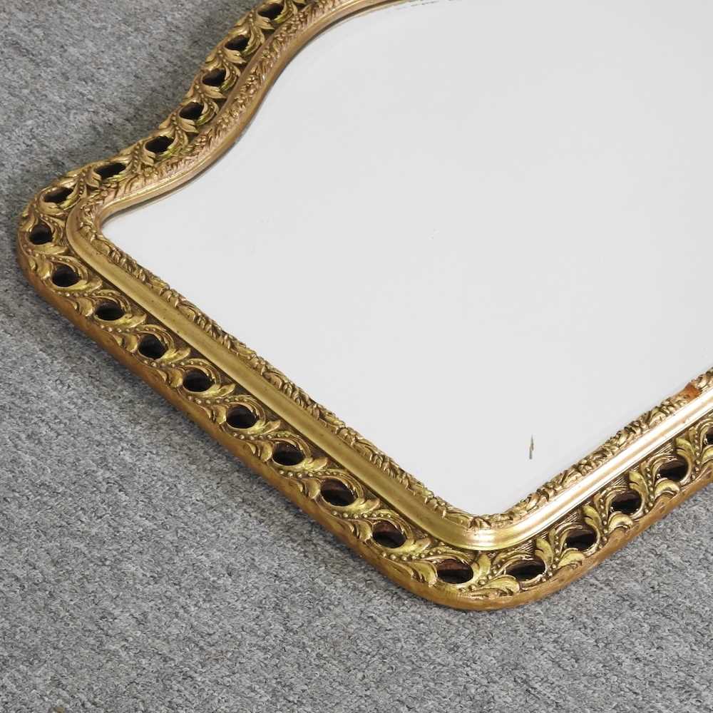 A gilt framed wall mirror, with an openwork surround, 50 x 66cm - Image 3 of 3