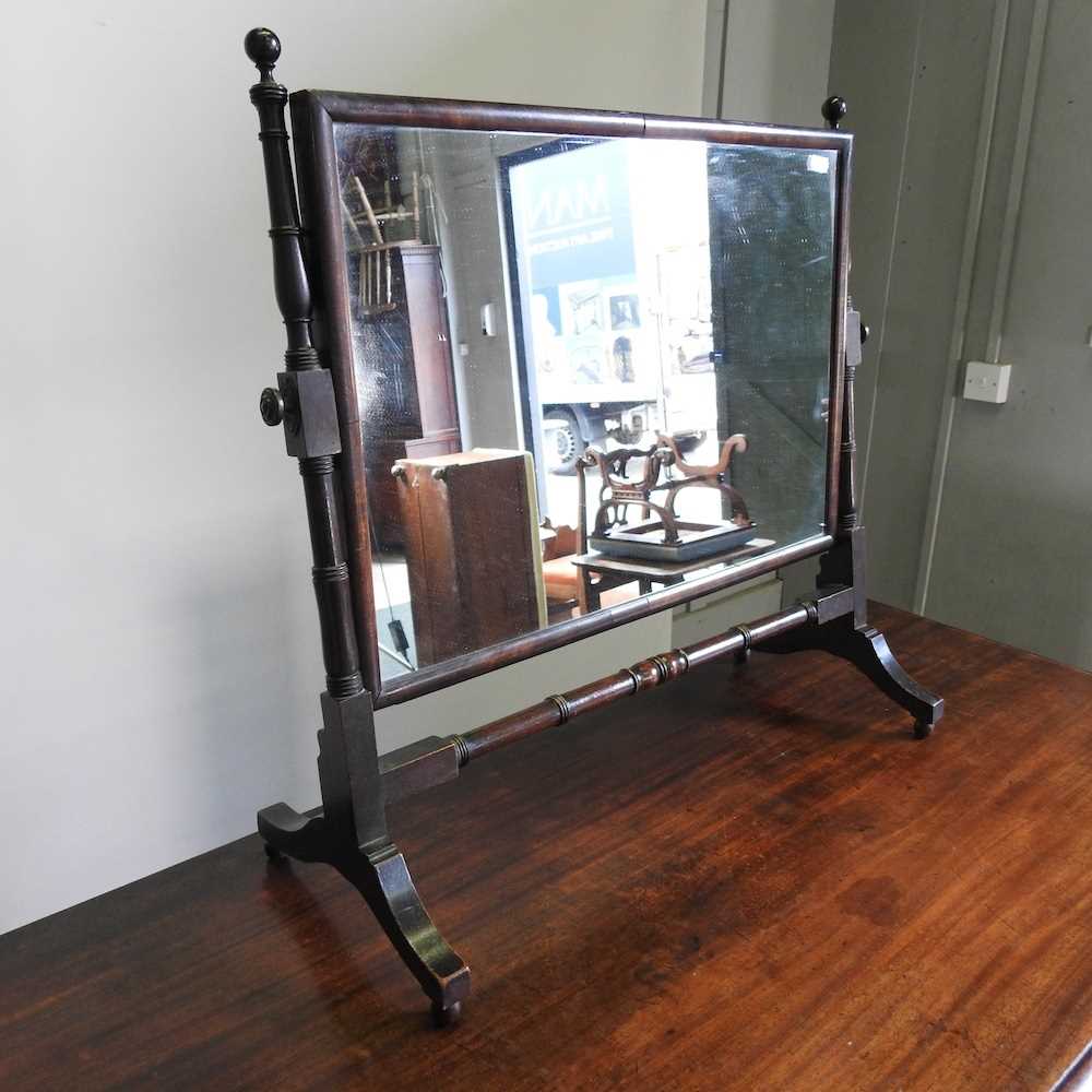 A George III mahogany chest of drawers, 120cm wide, together with a 19th century toiletry mirror (2) - Image 2 of 6