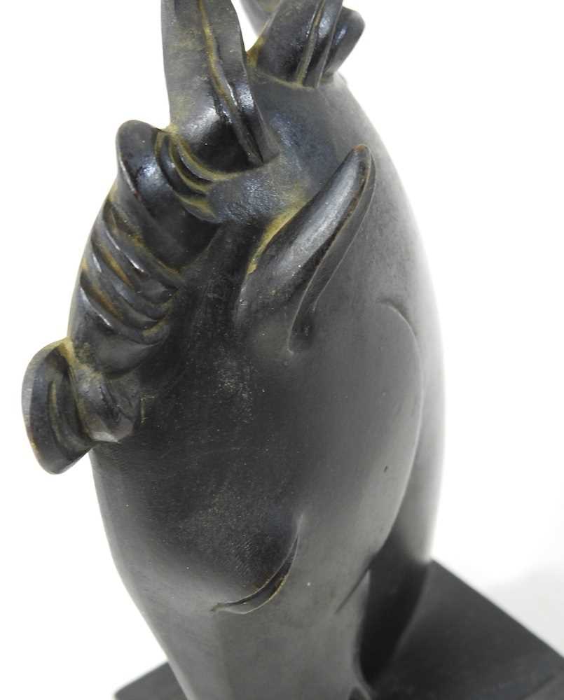 After Laslo Hoenig, 1905-1971, a bronze sculture of a horses head, on a wooden plinth base, 17cm - Image 2 of 4