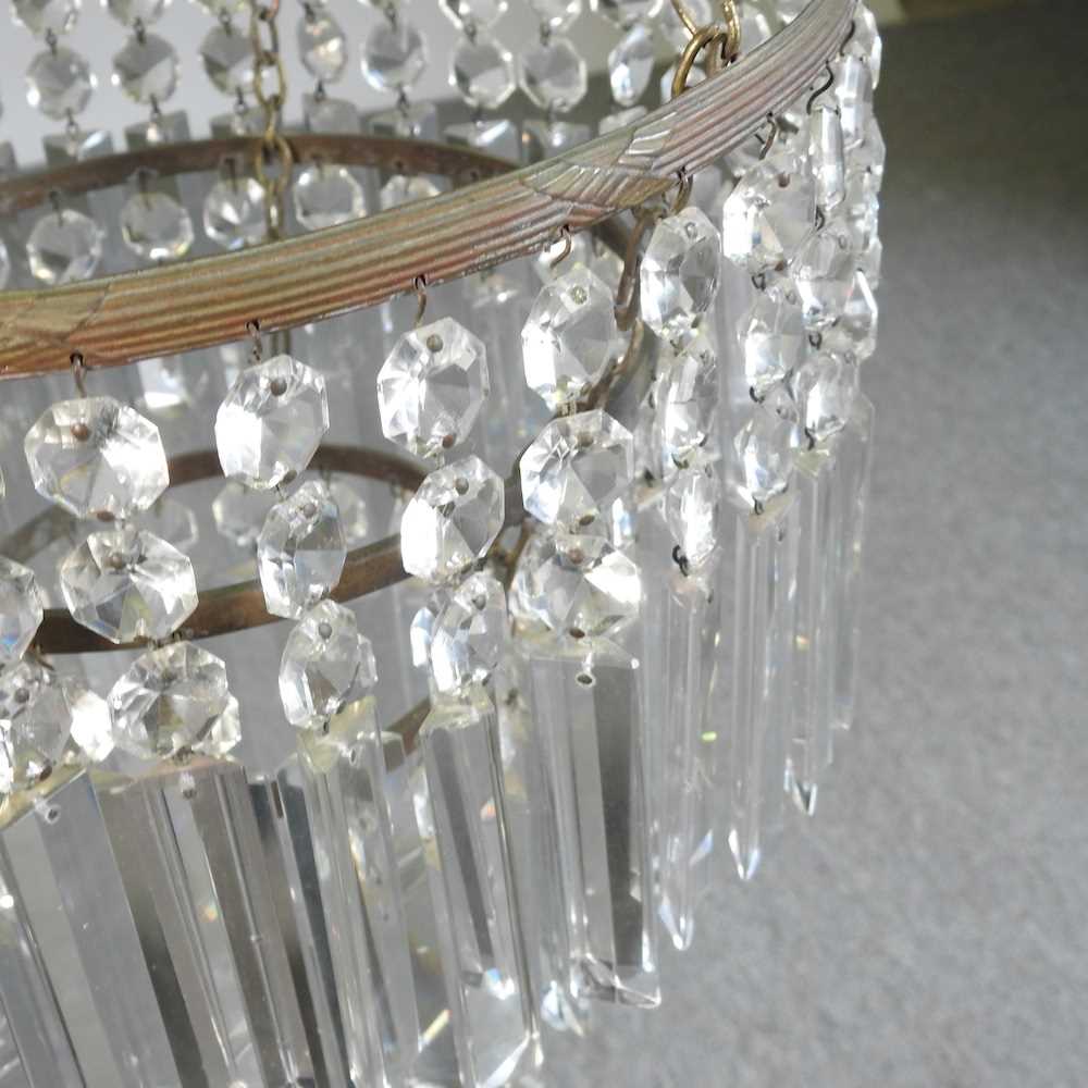 A glass chandelier, with prism shaped drops, 32cm diameter - Image 4 of 6