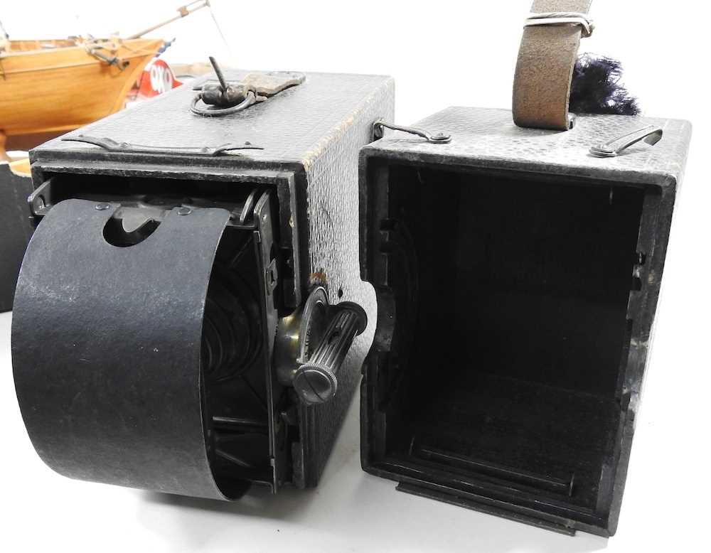 An early 20th century Frena patent box camera, stamped R & J Beck Ltd, 30cm wide, together with a - Image 2 of 6