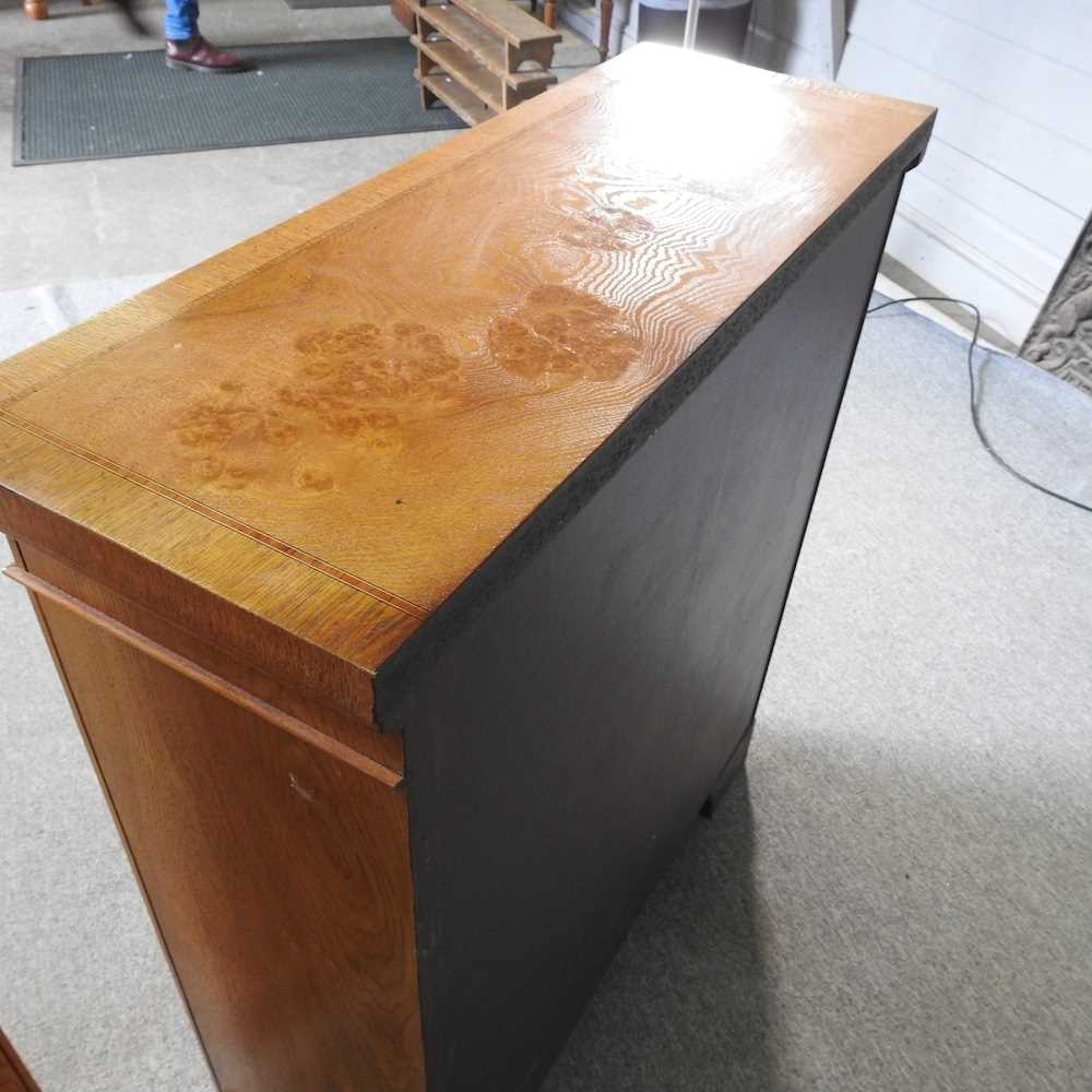 A pair of hand made burr oak dwarf open bookcases (2) 82w x 30d x 95h cm - Image 5 of 6