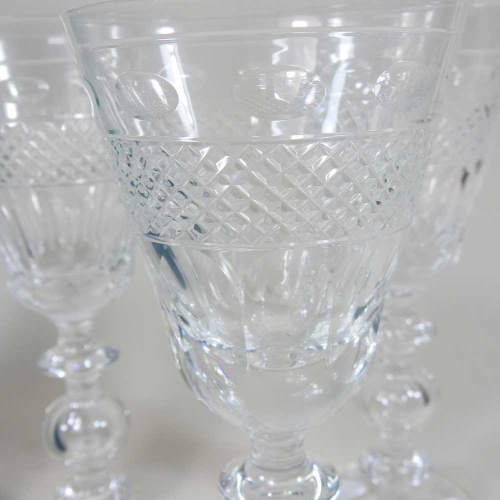 A set of three large cut crystal stem glasses, 22cm high, together with two M'dina coloured glass - Image 6 of 11