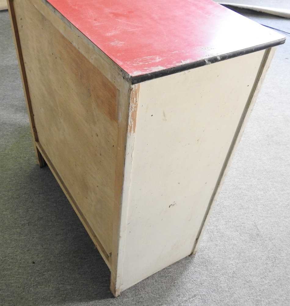 A 1950's painted kitchen cabinet, together with a painted hardwood trunk (2) - Image 2 of 6