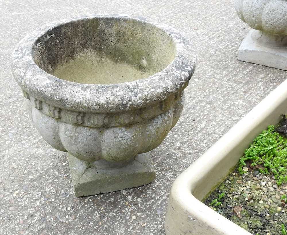 A Royal Doulton stoneware sink, 91cm wide, together with a pair of cast stone garden planters (3) - Image 2 of 4
