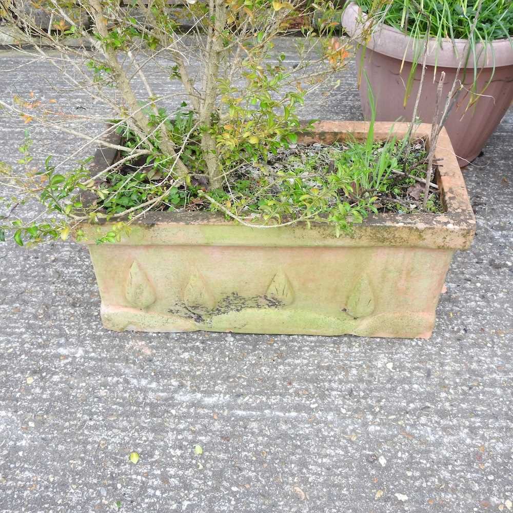 A cast stone bird bath, together with a terracotta trough and a garden pot (3) 50w x 54h cm - Image 4 of 4