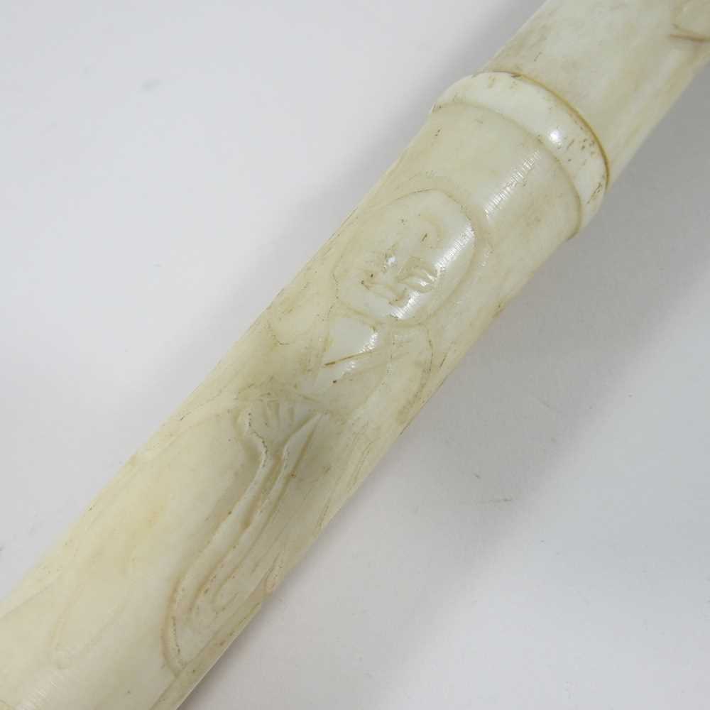 A Chinese carved bone sectional walking stick, with a horn handle, 85cm long - Image 4 of 7