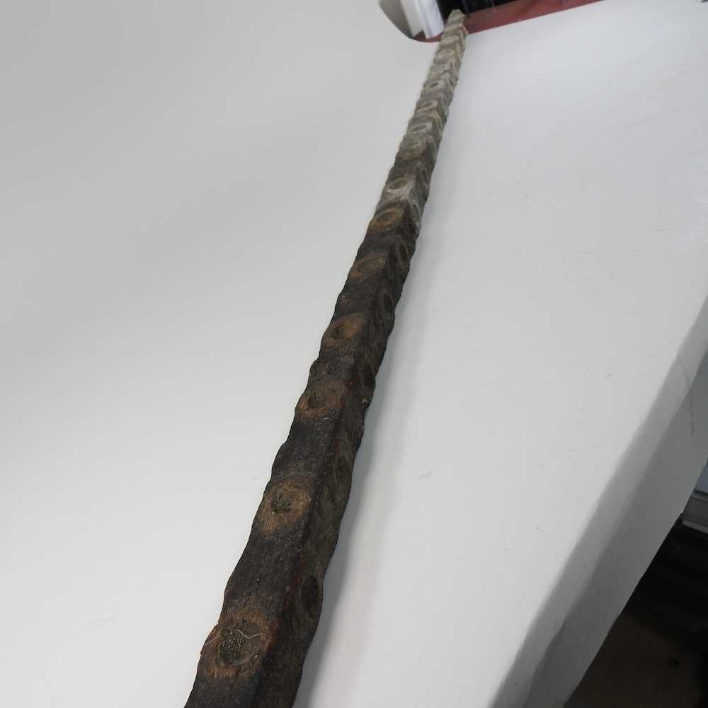 An antique wooden oyster stick or pole, with lime putty holes, 156cm long - Image 7 of 7