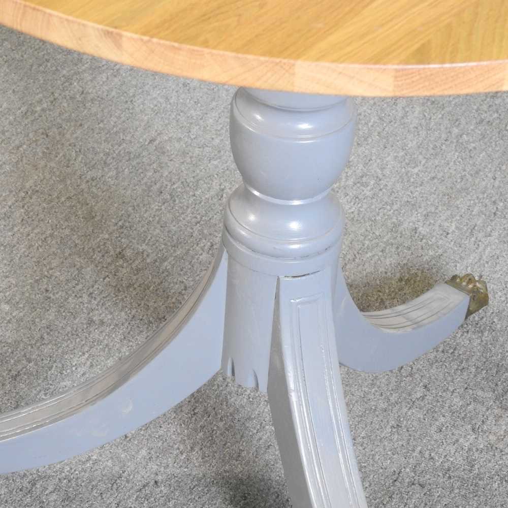 An oak and painted occasional table, on a splayed base 70d x 74h cm - Image 3 of 6