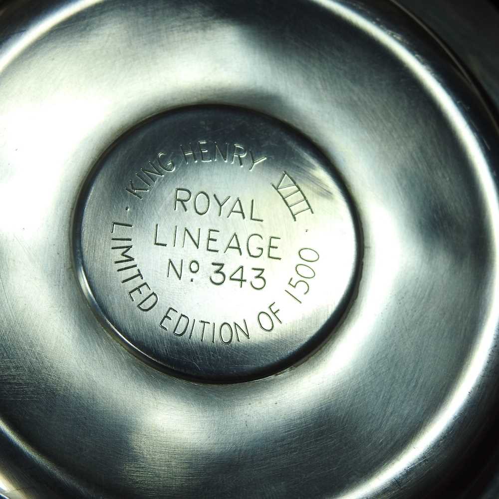 A modern limited edition silver King Henry VIII Royal Lineage dish, no.343, 13cm diameter, in a - Image 6 of 7