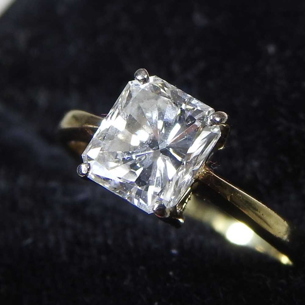 An 18 carat gold princess cut solitaire diamond ring, approximately 1.75 carats, 2.2g, size K, - Image 5 of 7