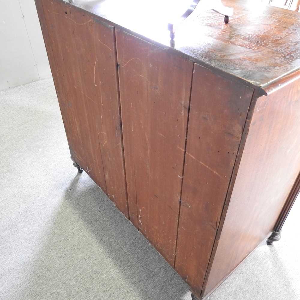 A George III mahogany chest of drawers, 120cm wide, together with a 19th century toiletry mirror (2) - Image 6 of 6