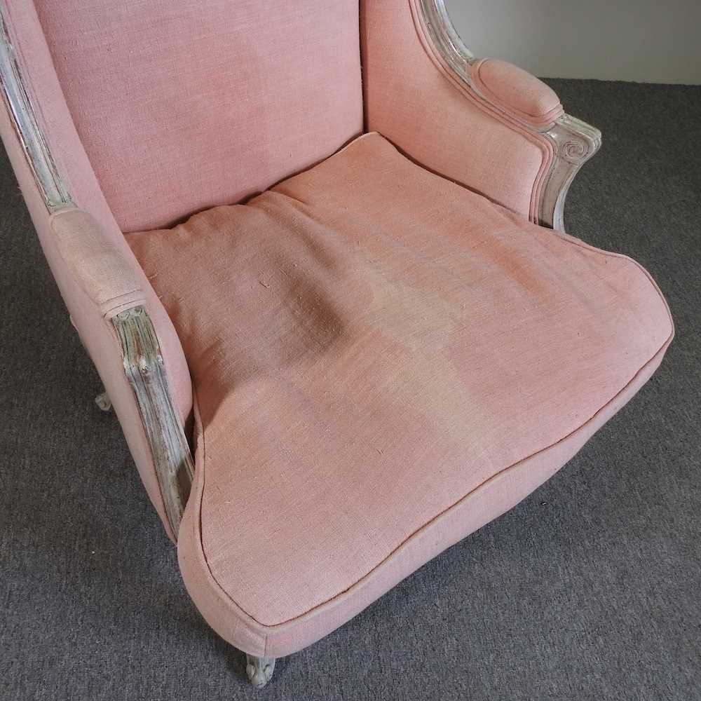 A Louis XVI style white painted and pink upholstered bergere armchair, on cabriole legs - Image 3 of 5