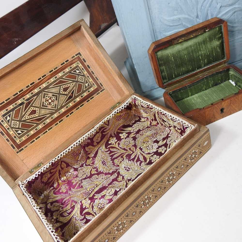 An early 20th century Indian sadelli work box, 24cm wide, together with a collection of various - Image 4 of 5