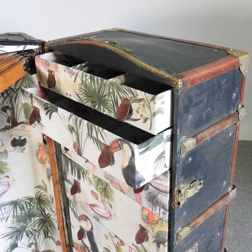An early 20th century travel trunk, the fitted interior decorated with flamingos and toucans 53w x - Image 3 of 7