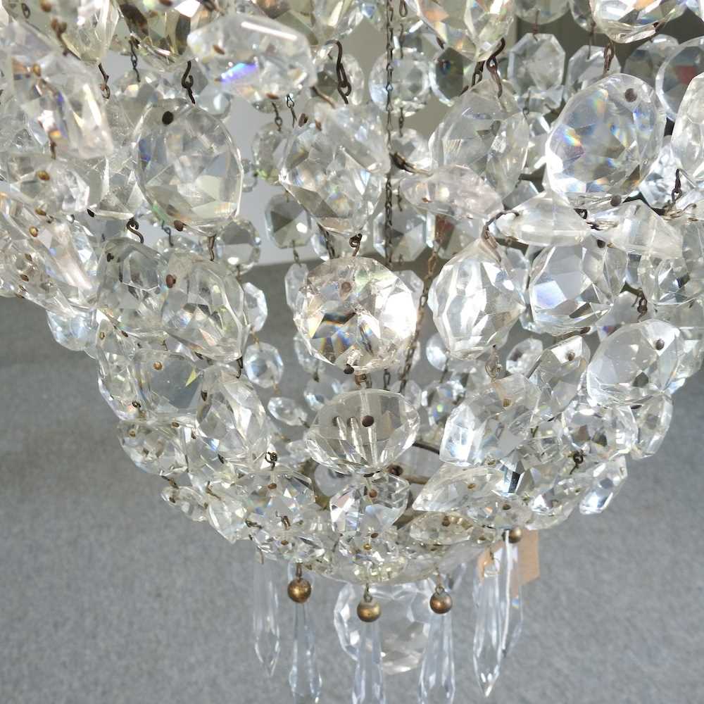 A cut glass chandelier, 41cm diameter Overall condition looks to be complete and usable, but - Image 5 of 7