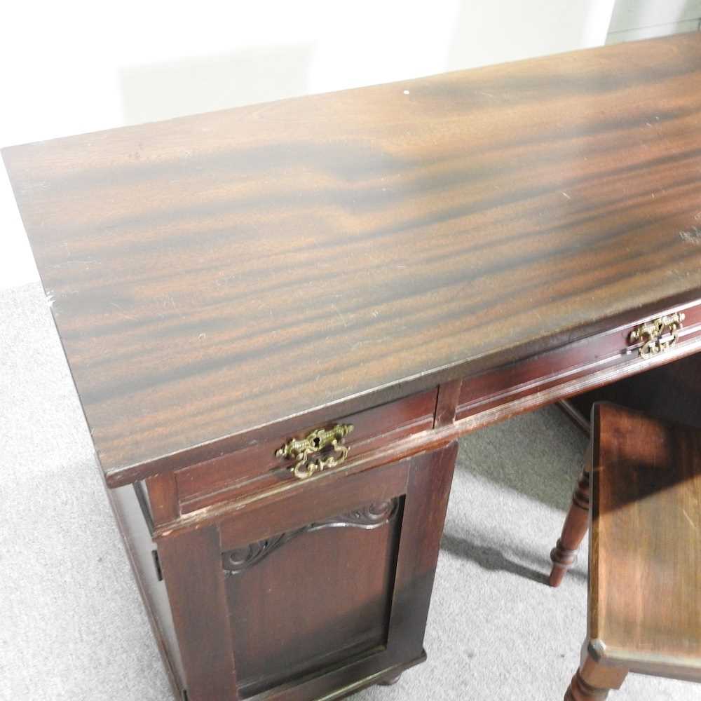 An early 20th century twin pedestal desk, together with a Victorian hall chair (2) 140w x 69d x - Image 3 of 6