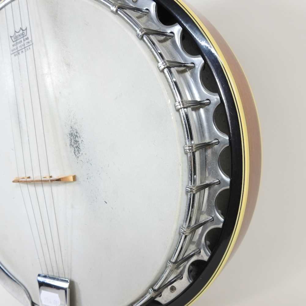 An Oscar Schmidt banjo, 98cm long - Image 15 of 18