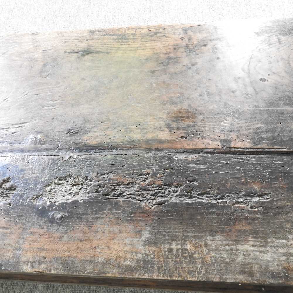 An 18th century Welsh dresser base, of narrow proportions, with an undulating frieze, on square - Image 18 of 19