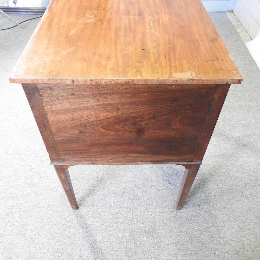 A George III mahogany dressing chest, on square legs 81w x 59d x 82h cm - Image 8 of 8