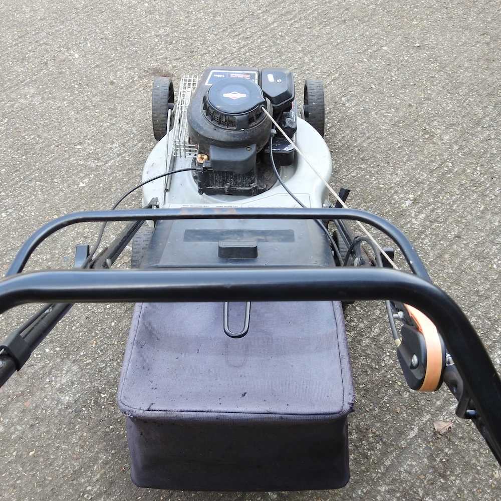 A Masport 18 petrol lawnmower - Image 2 of 5