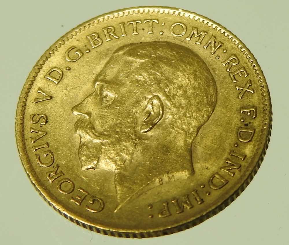 A George V half sovereign coin, dated 1912 - Image 4 of 4
