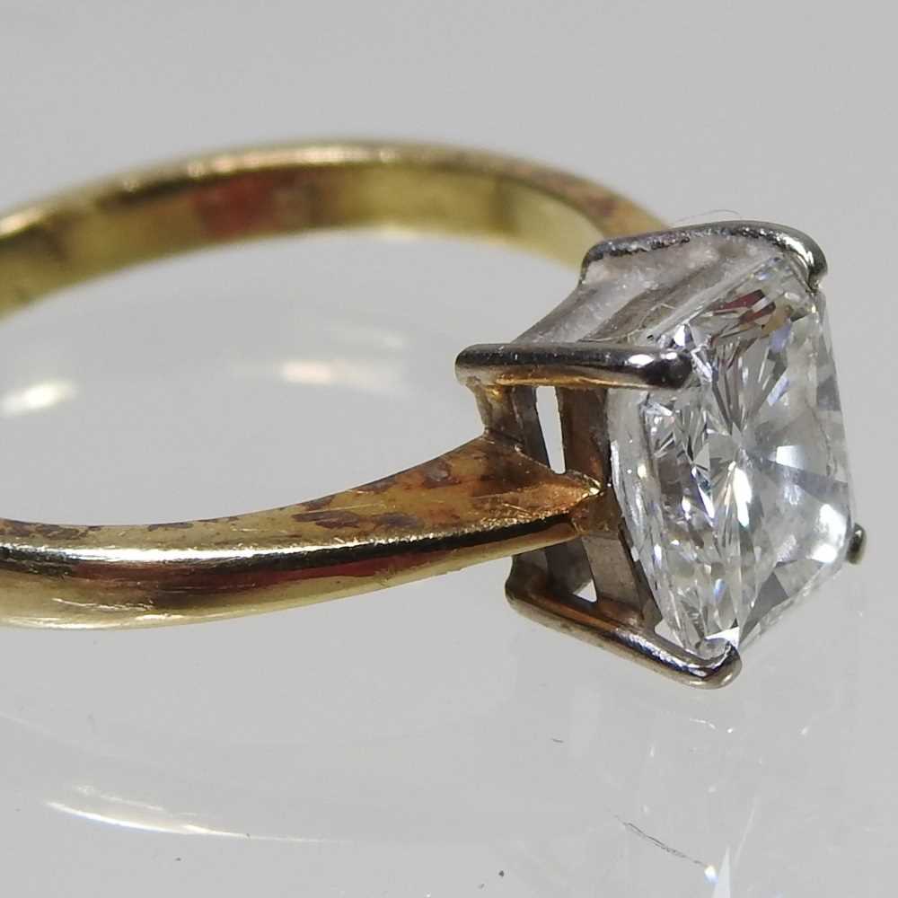 An 18 carat gold princess cut solitaire diamond ring, approximately 1.75 carats, 2.2g, size K, - Image 3 of 7