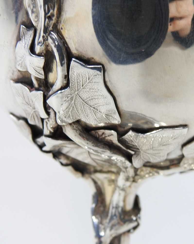 A Victorian Irish silver goblet, having a vyne encrusted stem and beaded foot, by West & son, Dublin - Image 5 of 7