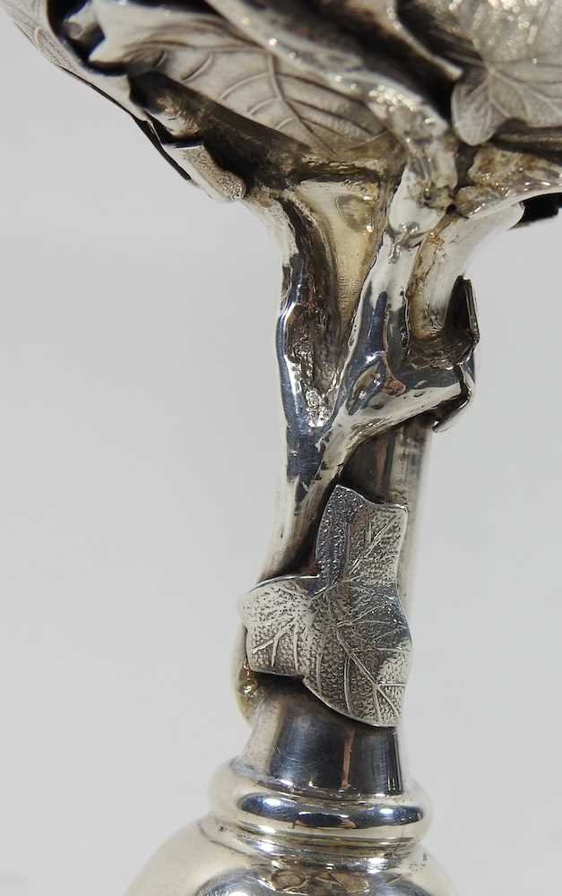 A Victorian Irish silver goblet, having a vyne encrusted stem and beaded foot, by West & son, Dublin - Image 4 of 7