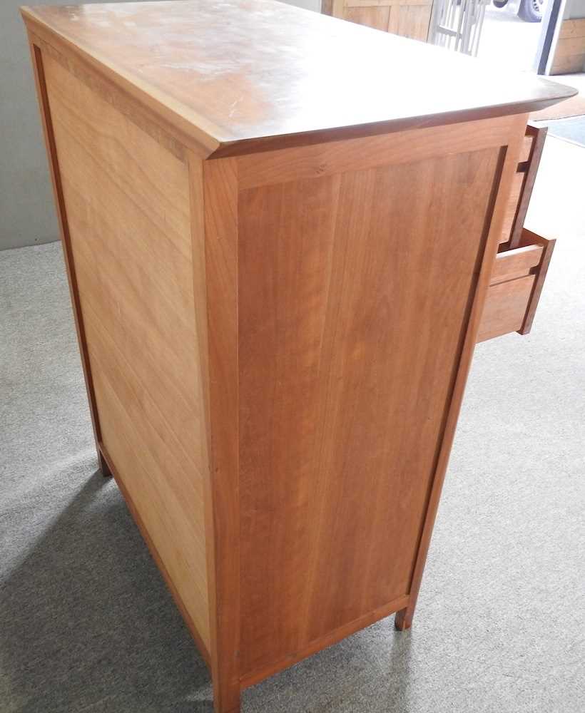 A modern beech chest, of five long drawers 89w x 52d x 115h cm - Image 2 of 4