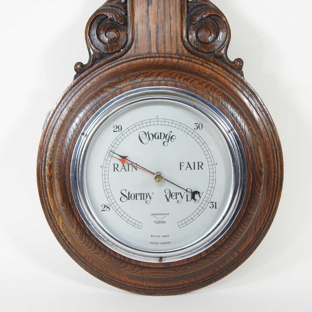 An early 20th century oak cased aneroid barometer, 89cm high - Bild 4 aus 5