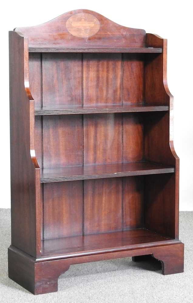 A mahogany and inlaid waterfall bookcase, on bracket feet 64w x 27d x 104h cm - Image 4 of 7