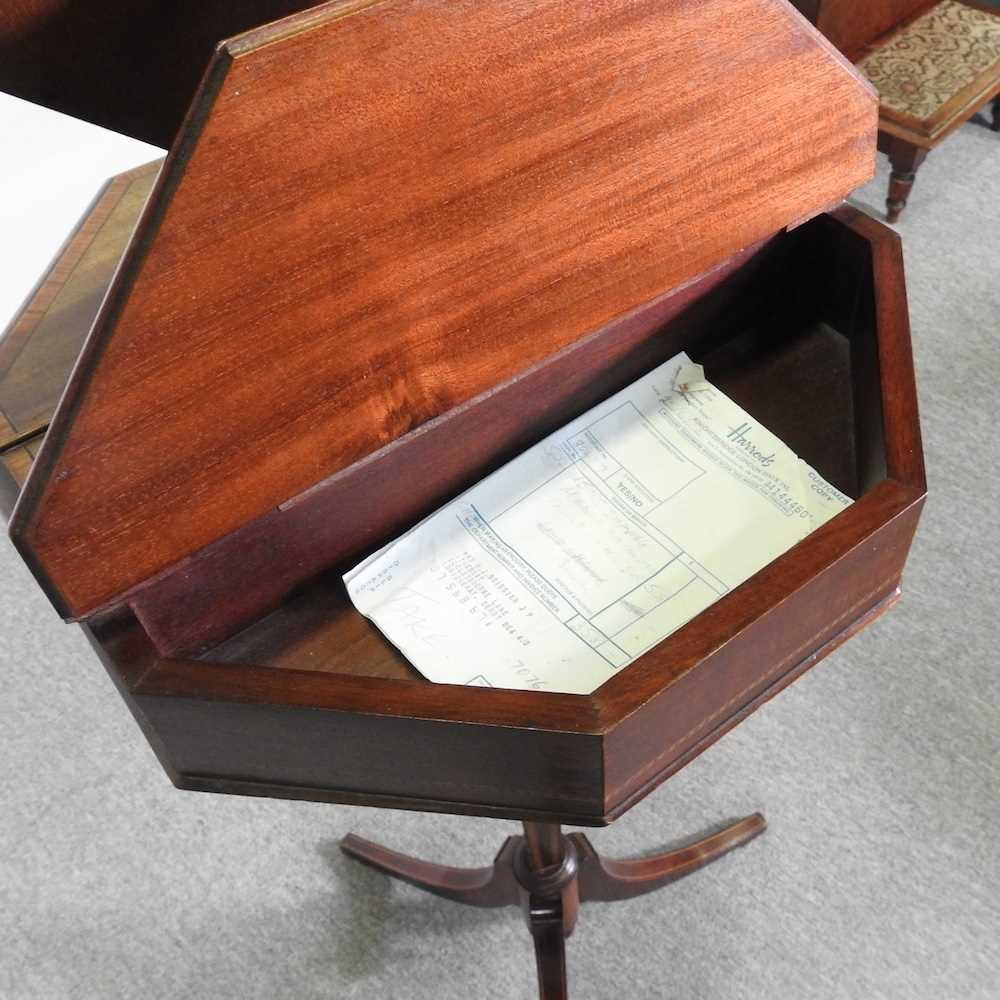 An Edwardian mahogany and inlaid shaving stand, with an adjustable mirror, 134cm high, with a - Image 4 of 4