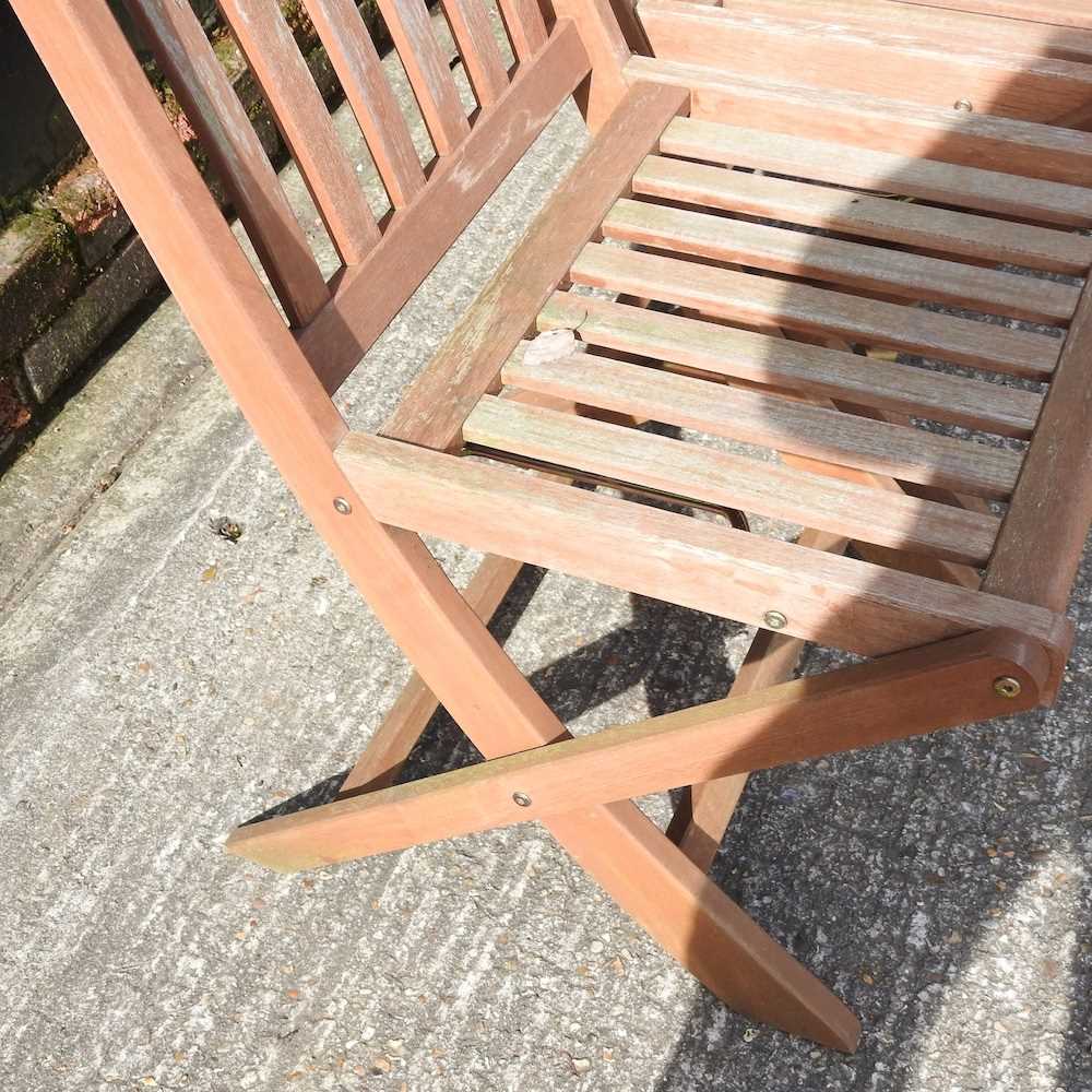 A set of four teak folding garden chairs (4) - Image 4 of 5