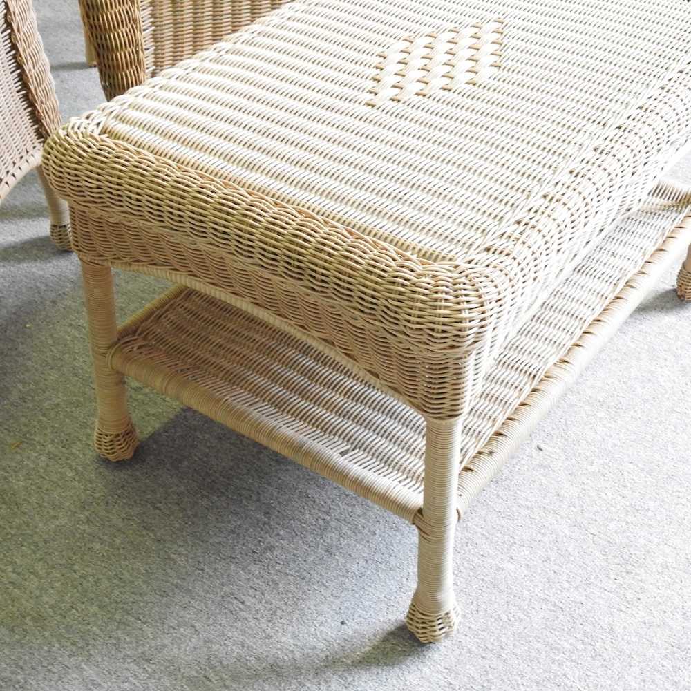 A pair of wicker armchairs, together with a matching coffee table (3) - Image 4 of 6