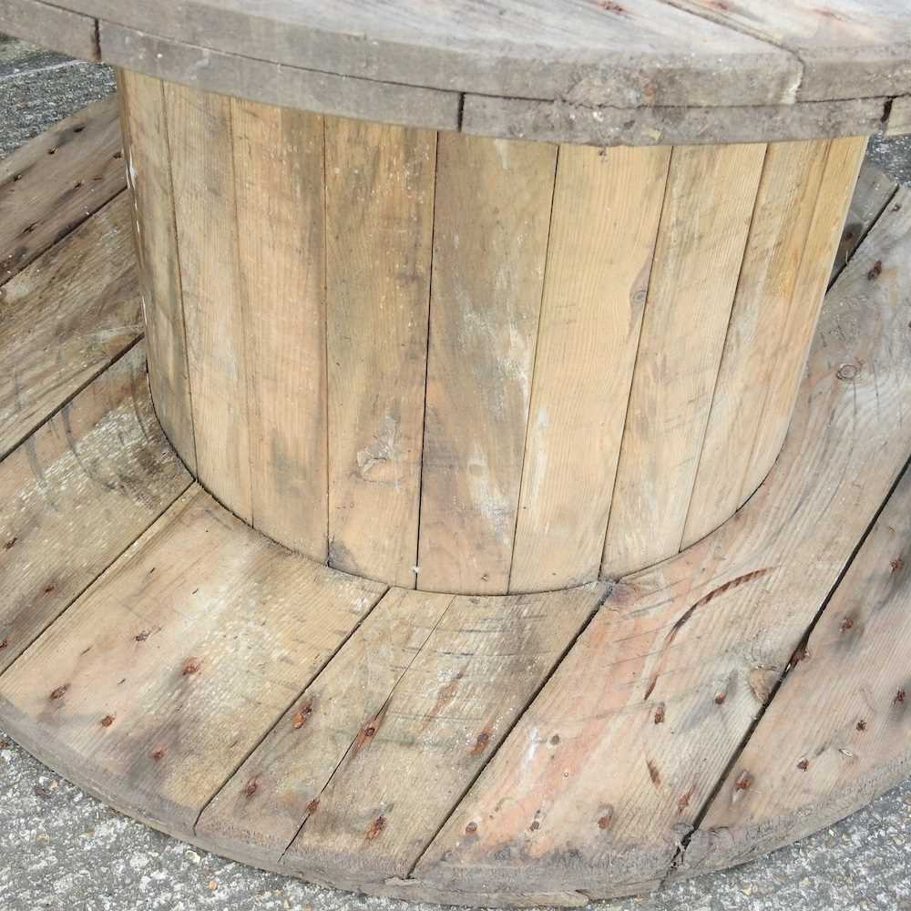 A wooden cable reel garden table 110w x 110d x 73h cm - Image 5 of 5